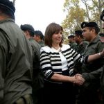 De la Rúa fue sometido a una traqueotomía y continúa grave