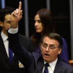 La Reserva Federal estadounidense bajó las tasas por primera vez en una década