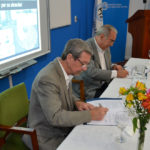 Bomberos combaten un incendio en Traslasierra