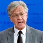 Piñera anunció medidas, pero no se refirió a la reforma constitucional