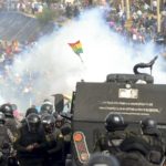 Ante las denuncias, la policia suspendió el uso de balines de goma