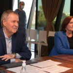 La compra de dólar ahorro tendrá un recargo del 35% como anticipo de Ganancias