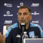 Gago tuvo su primera práctica en Aldosivi con once bajas por coronavirus