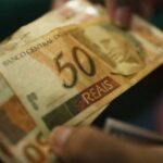 Cuba unifica su moneda y sube precios y salarios