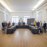 Acusan a un policía retirado de liderar una banda que vendía drogas