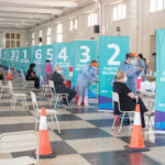 El Gobierno analiza la combinación de vacunas y avanza en las negociaciones con Pfizer