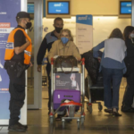 Silvina Luna y Floppy Tesouro a los gritos en la calle