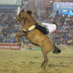 Entrega de desfibriladores para los dispensarios