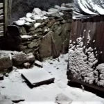 Un camionero esquivó un piquete de transportistas, lo apedrearon y murió tras un vuelco