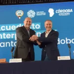 El Enacom autorizó un aumento escalonado de 29,6% en los servicios de telefonía, internet y TV