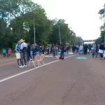 Joe Biden liberó barriles de combustible en pos de bajar los precios