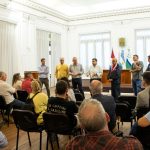 Firman un convenio para mejorar el transporte