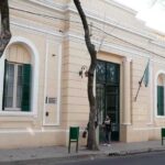 Gira presidencial: Milei llegó a Israel y visitó el Muro de los Lamentos