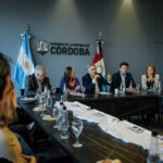 El Gobierno ratificó más aumentos en los servicios pero adelantó que será «selectivo» en los recortes de subsidios