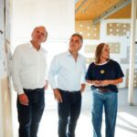 El intendente De Rivas firmó un acuerdo con Aerolíneas Argentinas para sumar una cuarta frecuencia a Buenos Aires