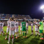 La asamblea de UEPC rechazó la tercera oferta del Gobierno y anunció un paro de 72 horas con movilización